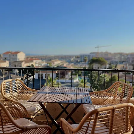 公寓 Cozy With Sea View 托雷维耶哈