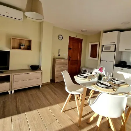 Apartment Cozy With Sea View Torrevieja