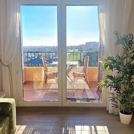 Apartment Cozy With Sea View