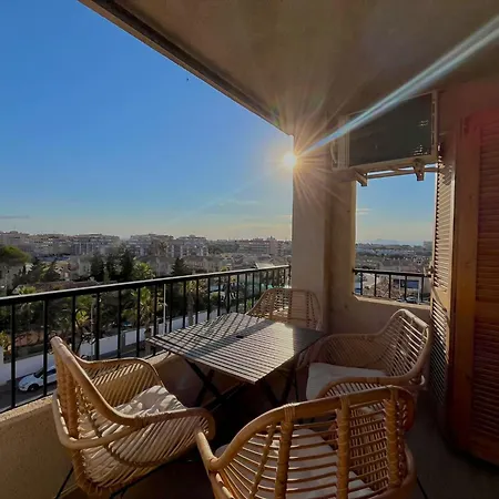 Cozy With Sea View Torrevieja