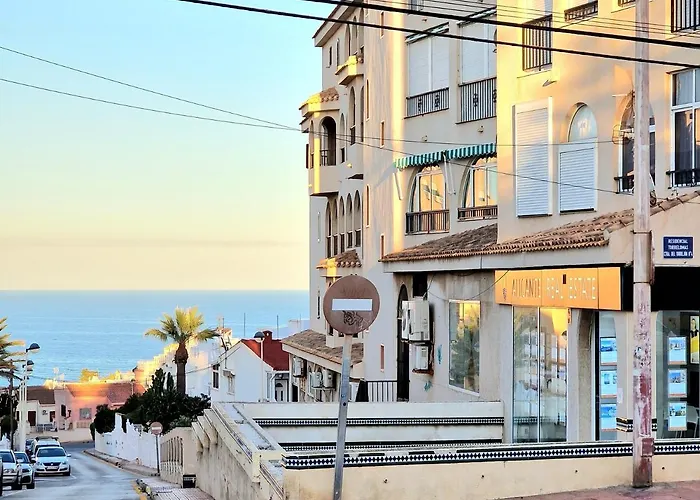 Lejlighed Cozy With Sea View Torrevieja